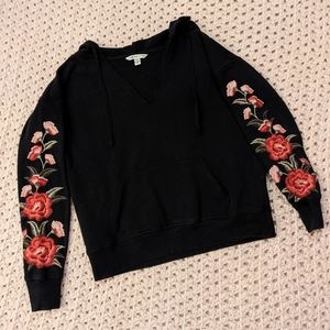 American Eagle Floral Embroidered Hoodie ❤️